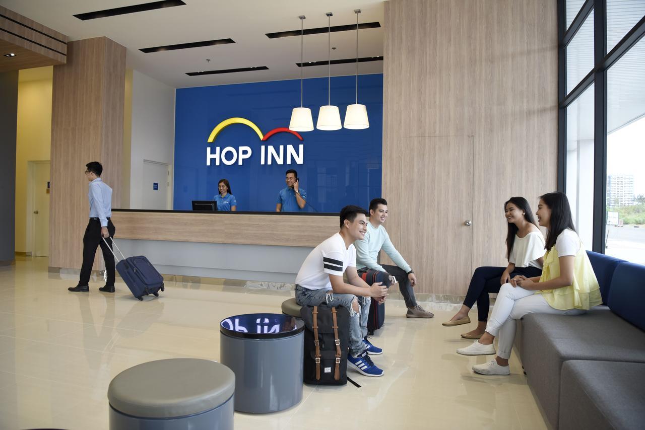 Hop Inn Hotel Aseana City Manila Bagian luar foto
